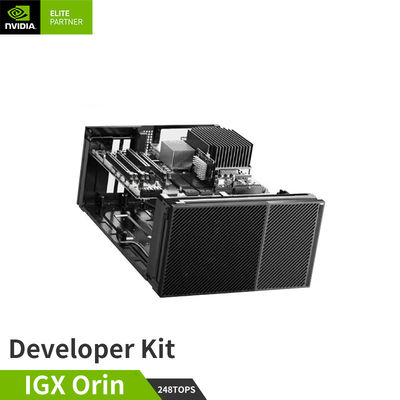 262.7 x 382 x 151.2 mm NVIDIA IGX Orin Kit de développement 940-23840-0001-000 Jusqu'à 1705 TOPs